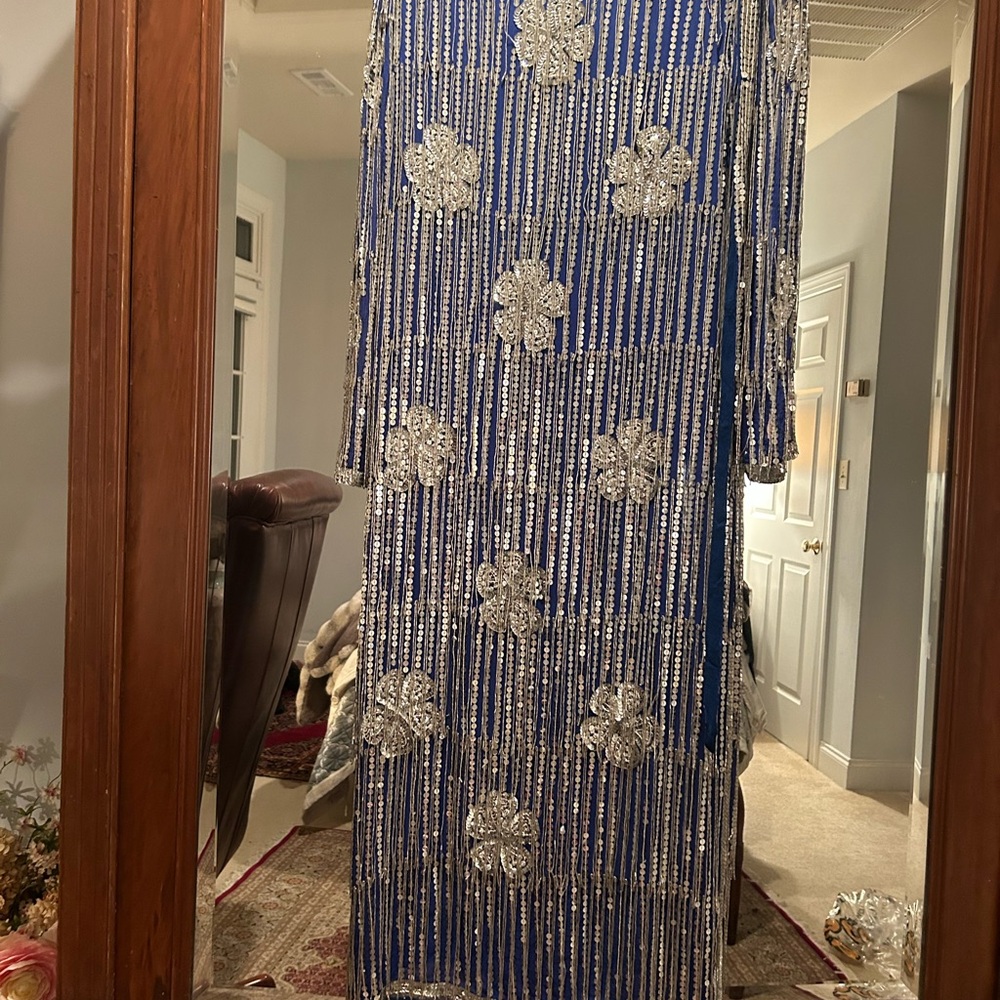 Deep Navy Blue Long Sleeve Gown with Crew Neck for Cocktail